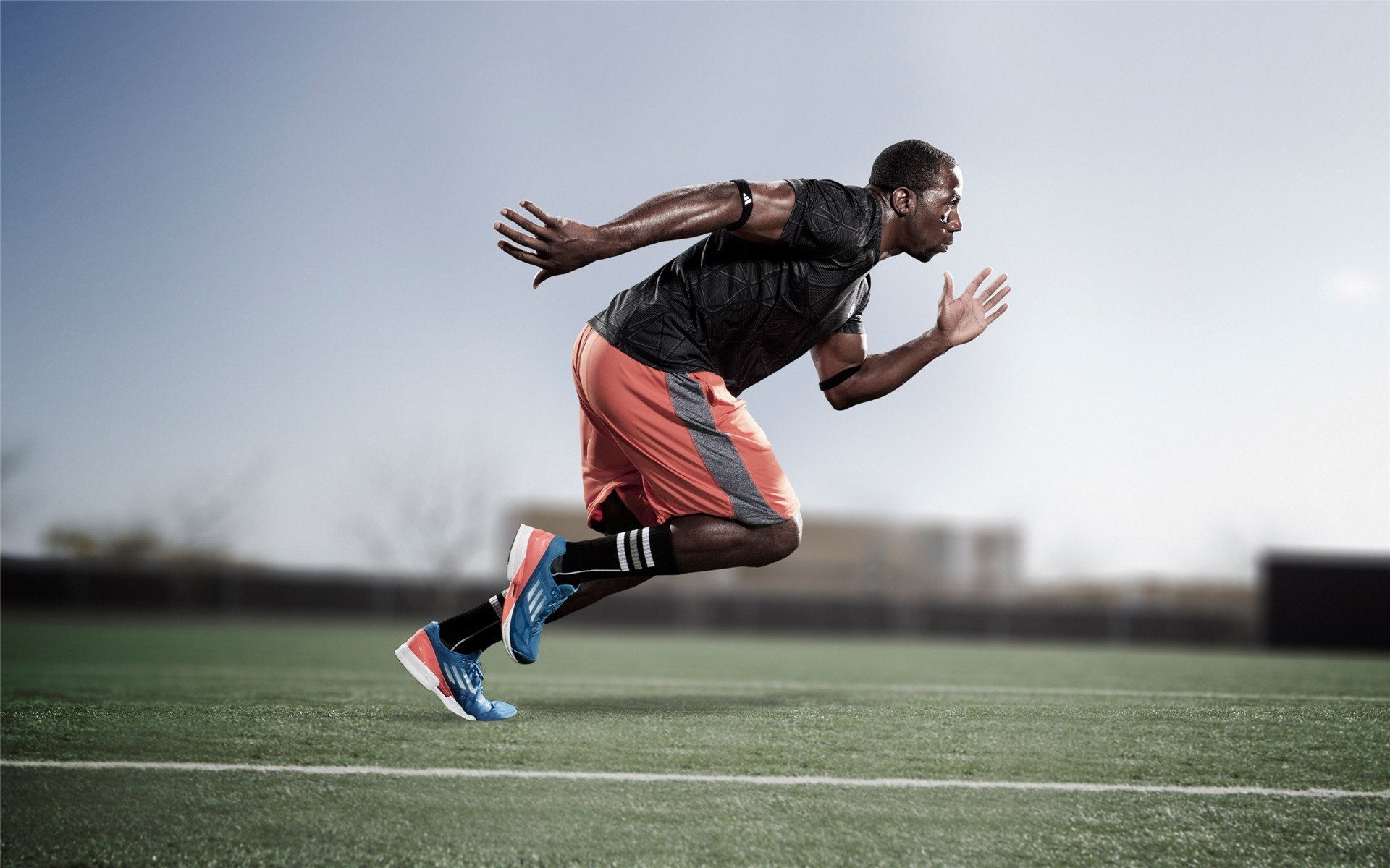 开云下载-电竞解说的幕后故事：如何准备比赛解说与提升专业能力，电竞解说内容