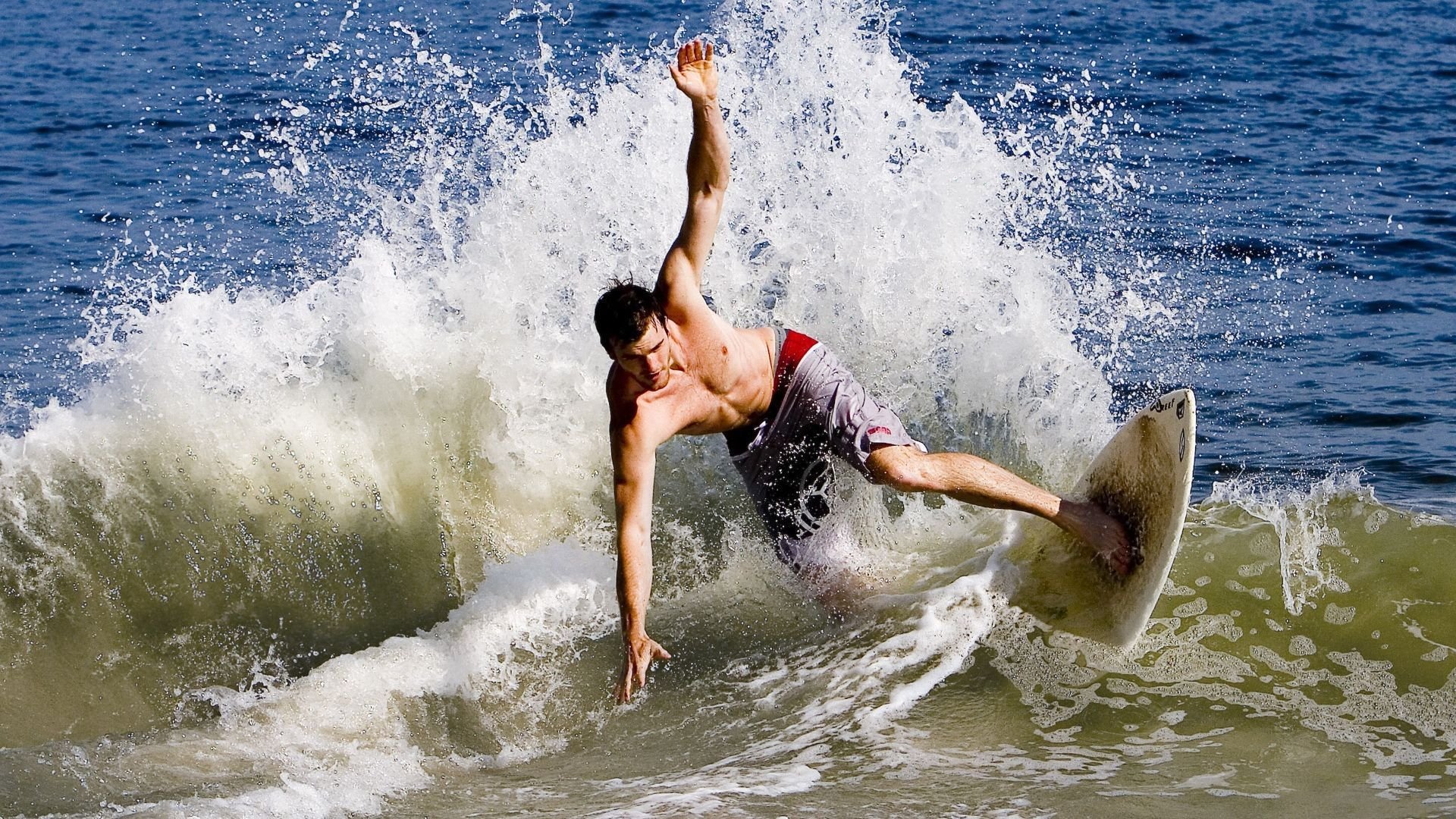 开云体育ios下载-绿色能源项目:F1新能源未来,绿色能源gsc